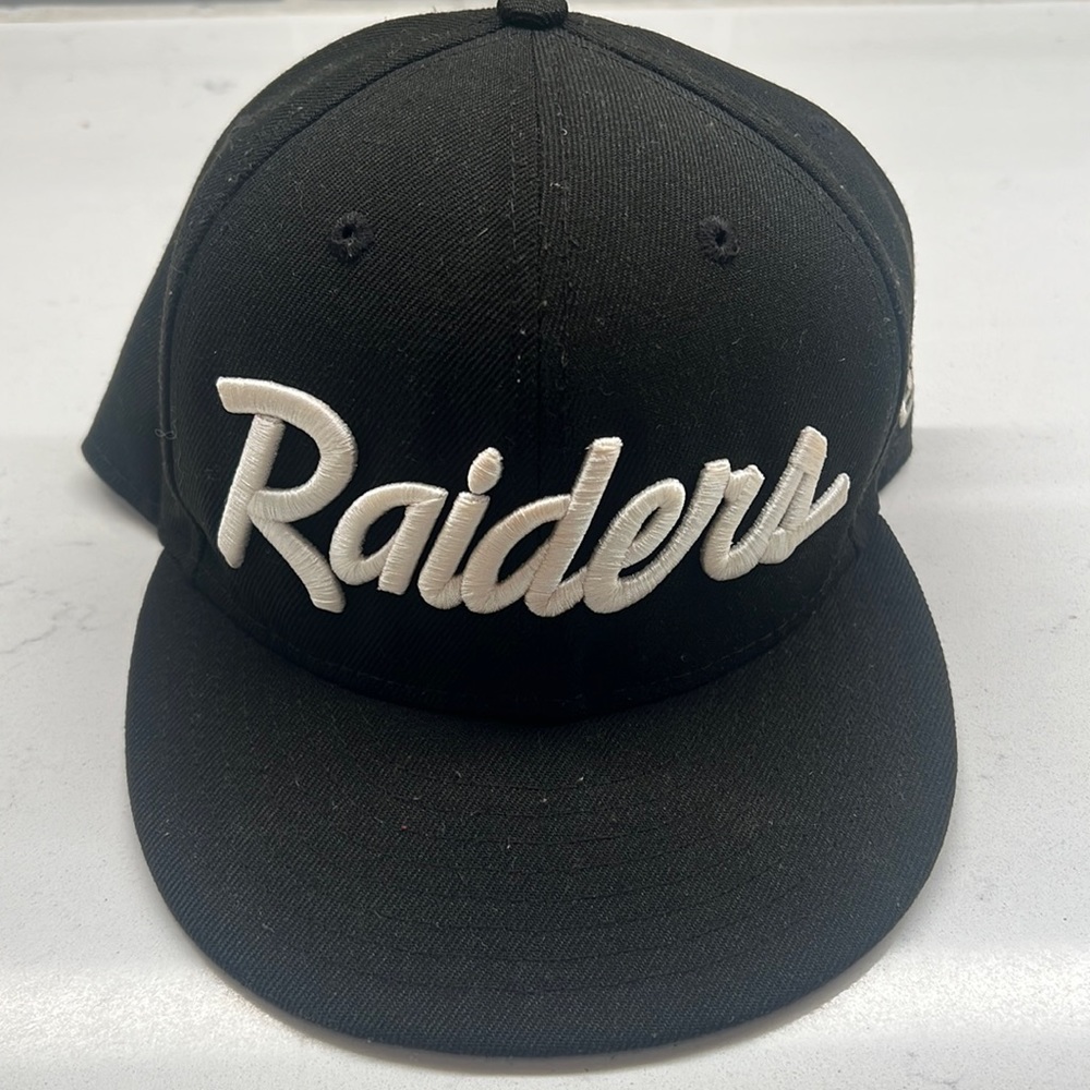 New Era 9Fifty Snapback NFL Las Vegas Raiders Fitted Hat Script Logo‎ Black